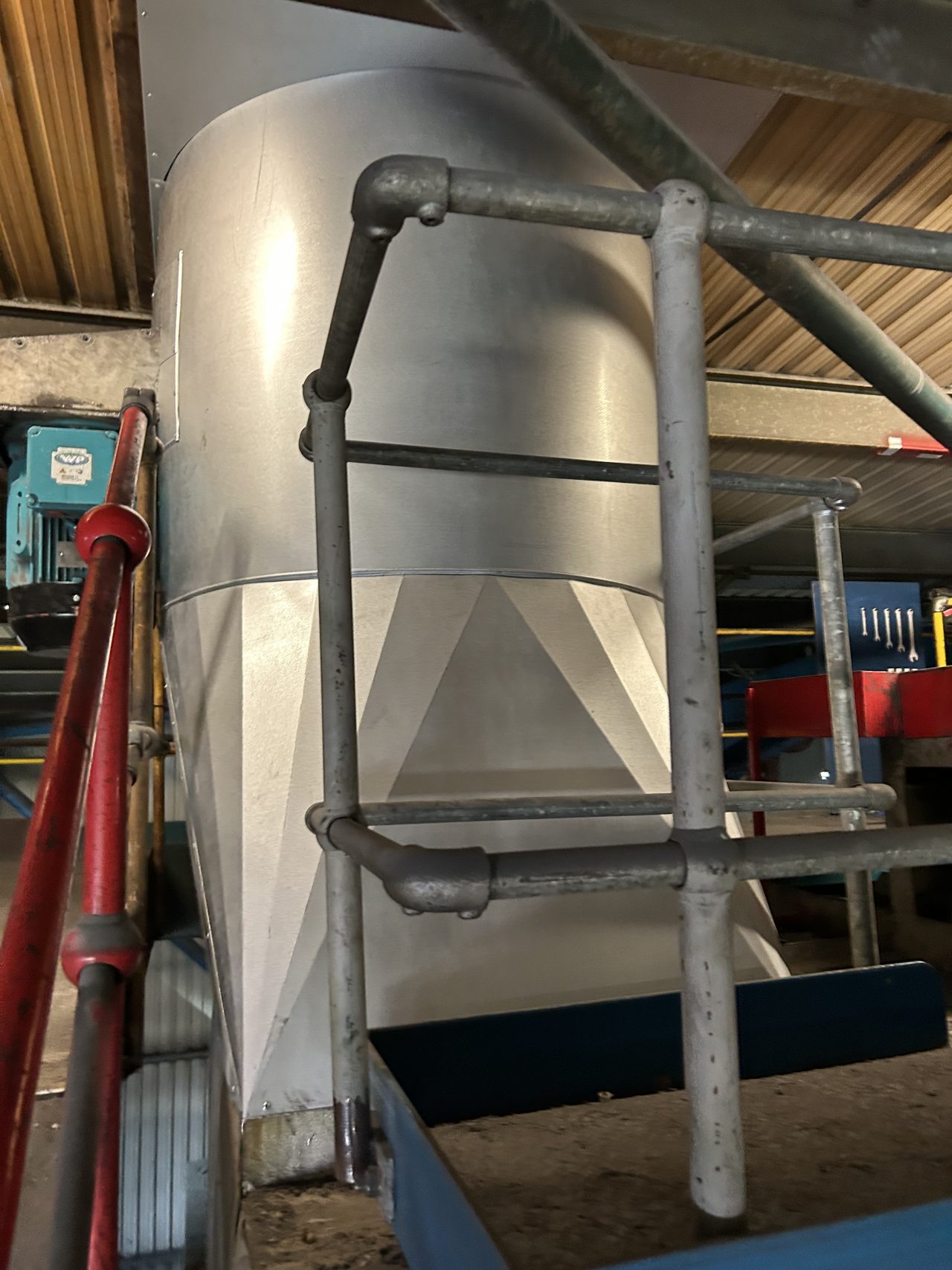 Sheet Metal Fabrication - Fenix Ltd