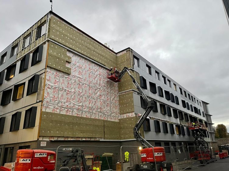 Building wall insulation - Fenix Ltd